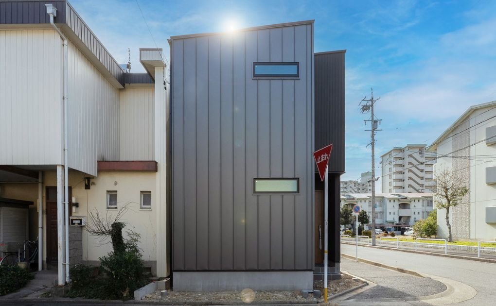 狭小地に建つ スマートハウス