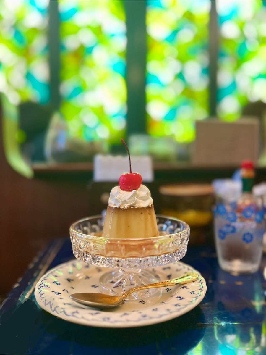 好きな食べ物：純喫茶のかためプリン・ハンバーガー