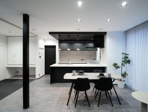 美しく暮らす、モノトーンハウス アイキャッチ画像